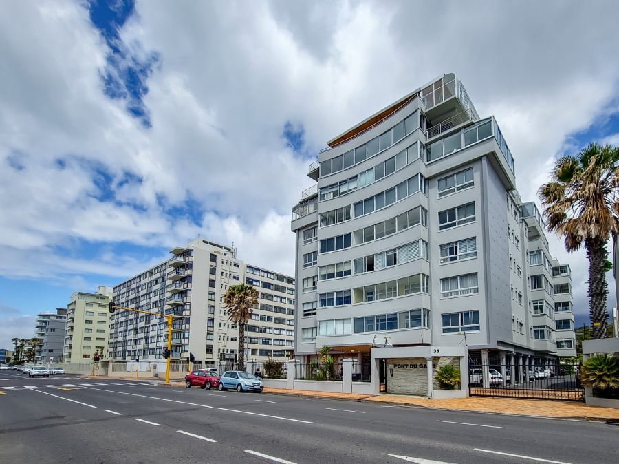 1 Bedroom Property for Sale in Mouille Point Western Cape